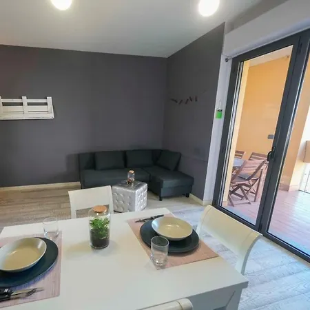 아파트 House Lancetti With Terrace *